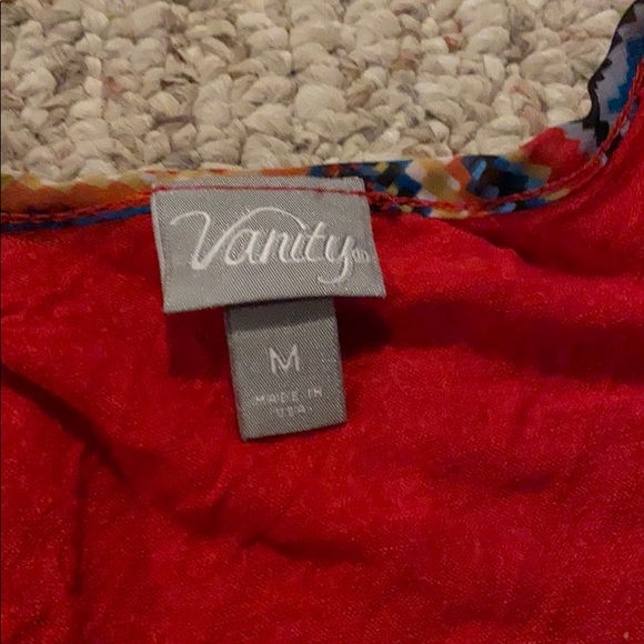 Medium tank top - Picture 2 of 2